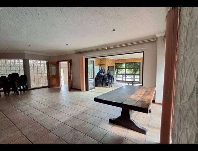 5 BEDROOM HOUSE FOR SALE IN MEYERSDAL